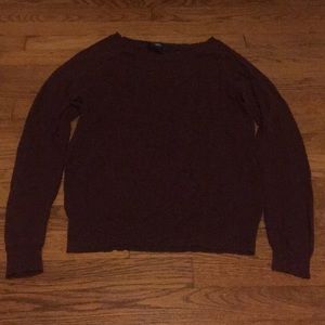 maroon sweater